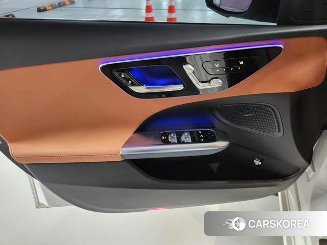 Mercedes-Benz C-Class W206 2025 Белый из Кореи, фото 4