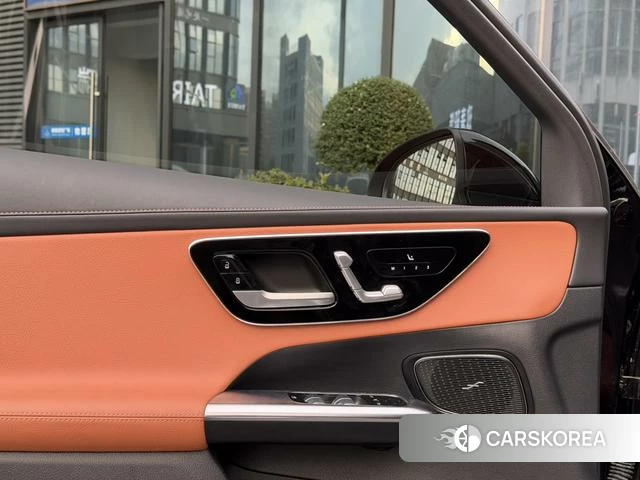 Mercedes-Benz GLC 2024 Черный из Китая, фото 4