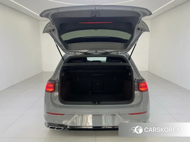 Volkswagen Golf 2023 Темно-серый из Китая, фото 4