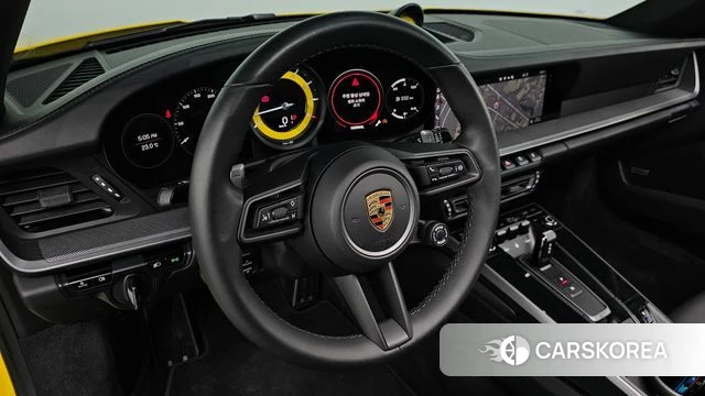 Porsche 911(992) 2021 Желтый из Кореи, фото 4