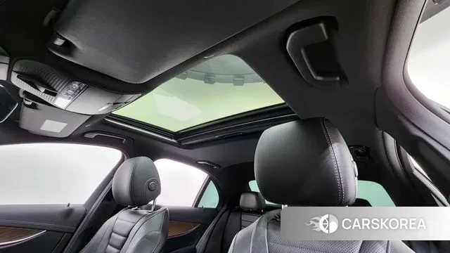 Mercedes-Benz E-Class W213 2022 Серый из Кореи, фото 4