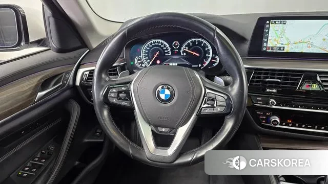 BMW 5 Series (G30) 2018 Белый из Кореи, фото 4