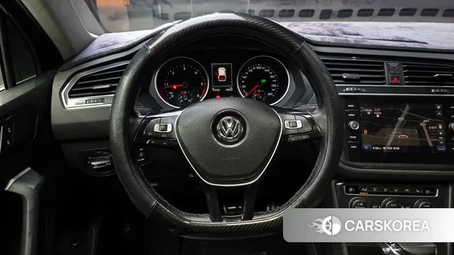 Volkswagen Tiguan second Generation 2018 Черный из Кореи, фото 4