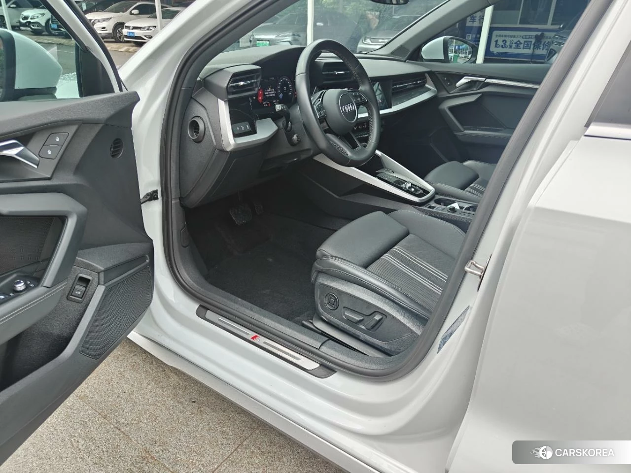 Audi A3 2023 Белый из Китая, фото 4