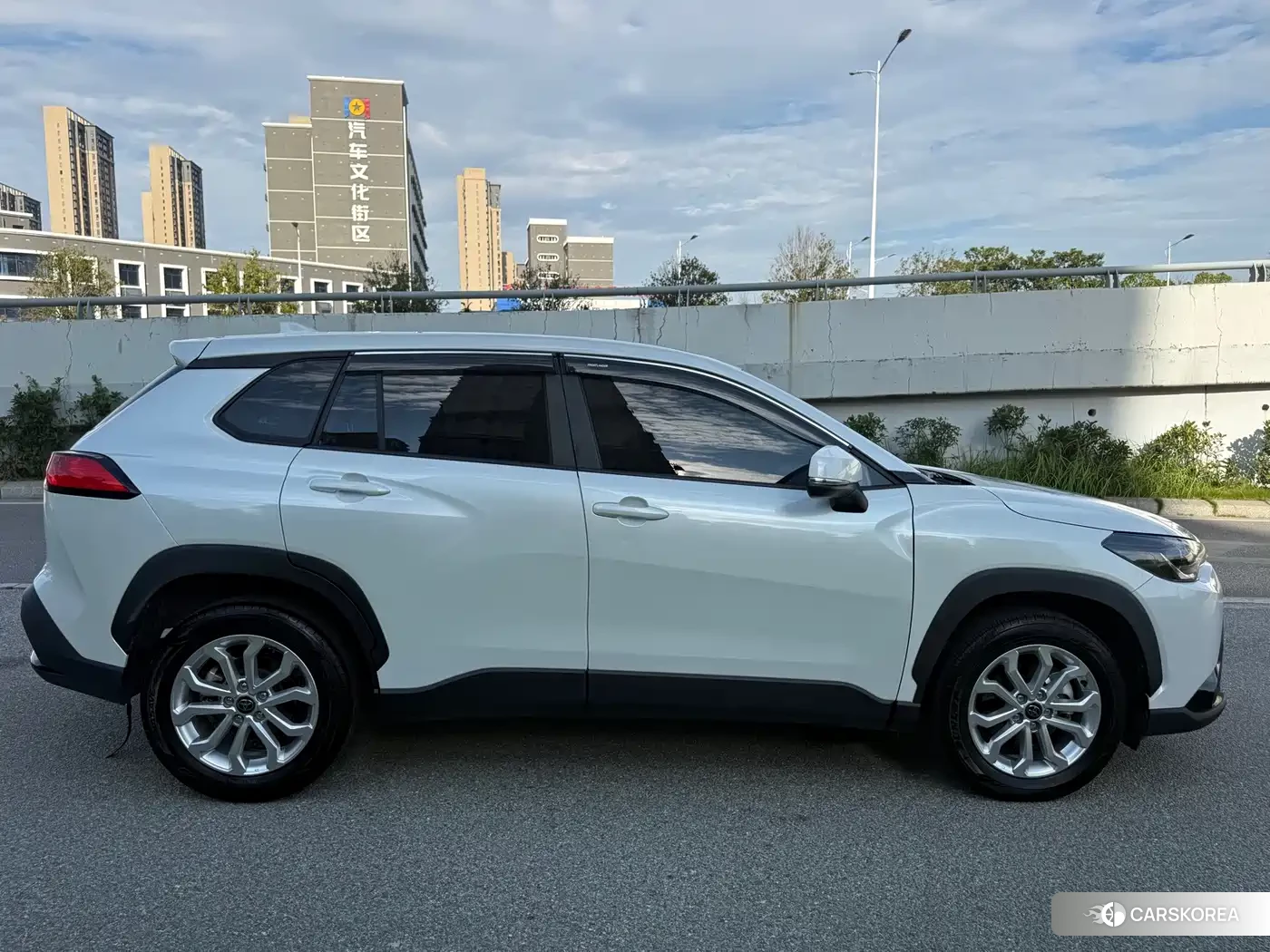 Toyota Frontlander 2024 Белый из Китая, фото 4