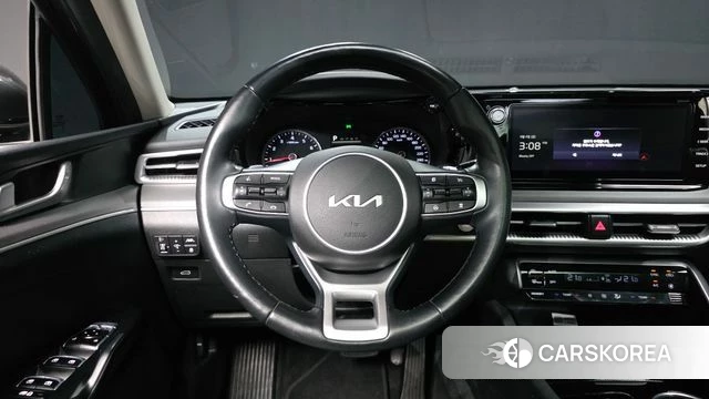 Kia K5 3rd generation 2023 Серый из Кореи, фото 4