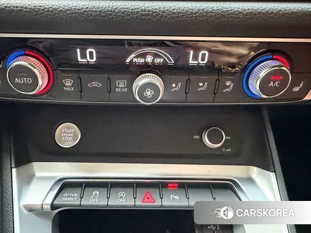 Audi Q3 (F3) 2020 Серый из Кореи, фото 4