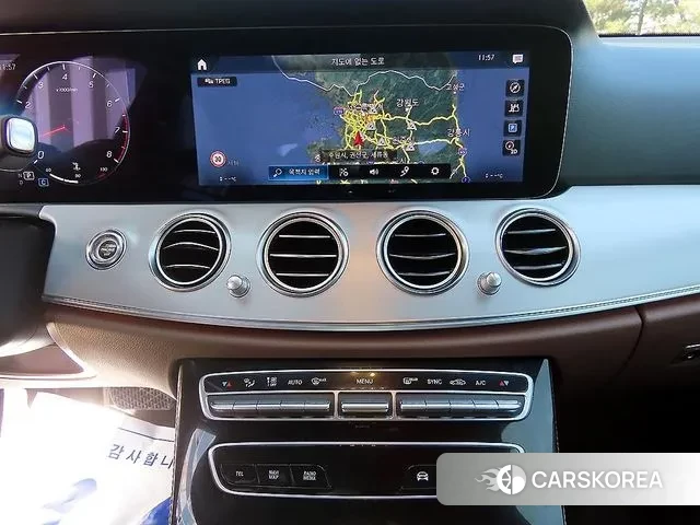 Mercedes-Benz E-Class W213 2021 Серый из Кореи, фото 4