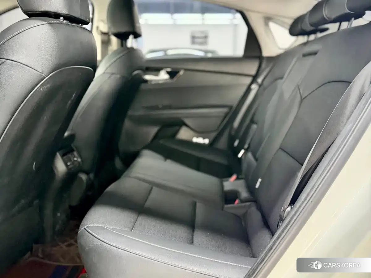Kia K3 2022 Белый из Китая, фото 4