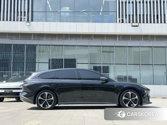 Weilai ET5T 2025 Черный из Китая, фото 4