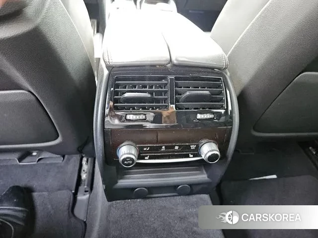 BMW 5 Series (G30) 2018 Белый из Кореи, фото 4