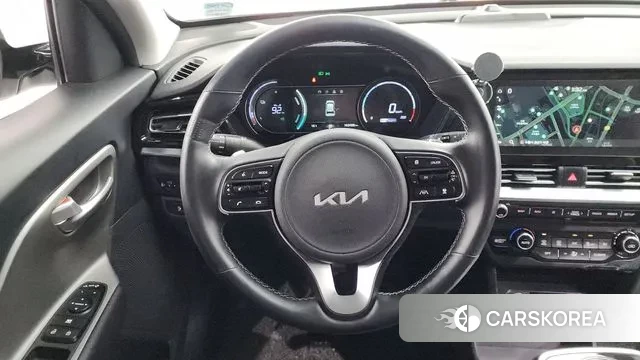 Kia Niro Plus 2022 Белый из Кореи, фото 4