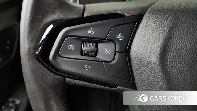 Chevrolet (GM Daewoo) New Bolt EV 2023 Белый из Кореи, фото 4