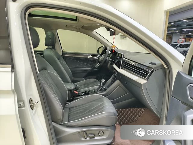 Volkswagen Tiguan L 2021 Белый из Китая, фото 4