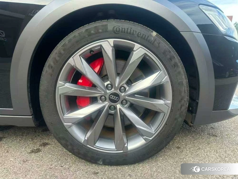 Audi A6 (import) 2023 Черный из Китая, фото 4