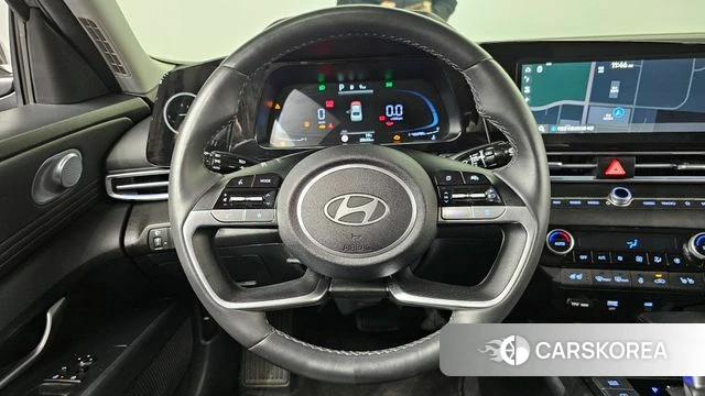 Hyundai The New Avante (CN7) 2024 Темно-зеленый из Кореи, фото 4