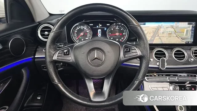 Mercedes-Benz E-Class W213 2018 Белый из Кореи, фото 4