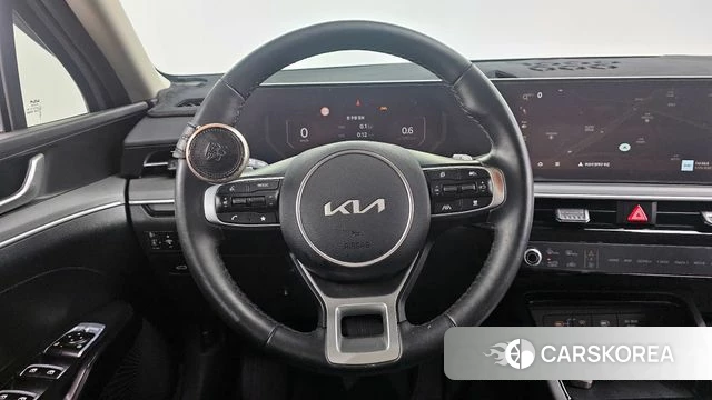 Kia The New K5 3rd generation 2024 Светло-серебряный цвет из Кореи, фото 4