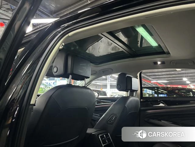 Volkswagen Passat 2022 Черный из Китая, фото 4