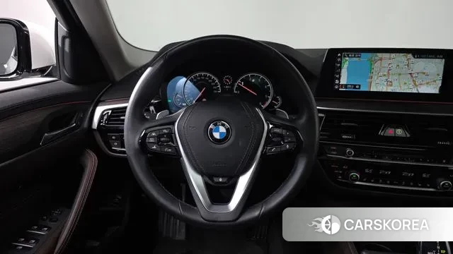 BMW 5 Series (G30) 2018 Белый из Кореи, фото 4