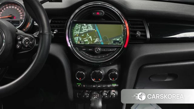 Mini Cooper 2018 Жемчужный цвет из Кореи, фото 4