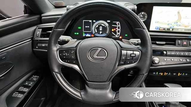 Lexus ES300h 7th generation 2022 Серебристо-серый из Кореи, фото 4