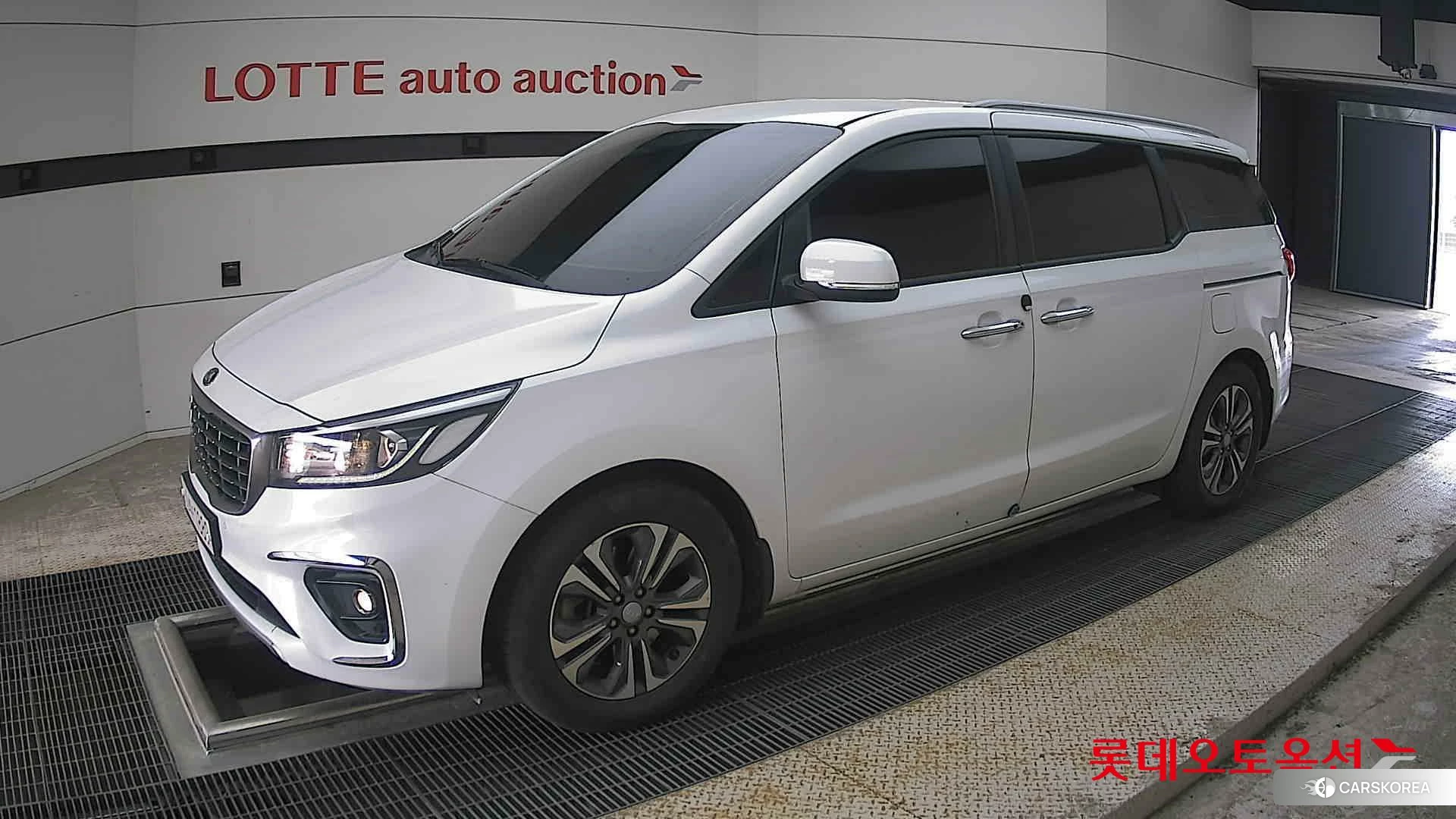Kia Carnival 2019 Белый из Кореи, фото 4