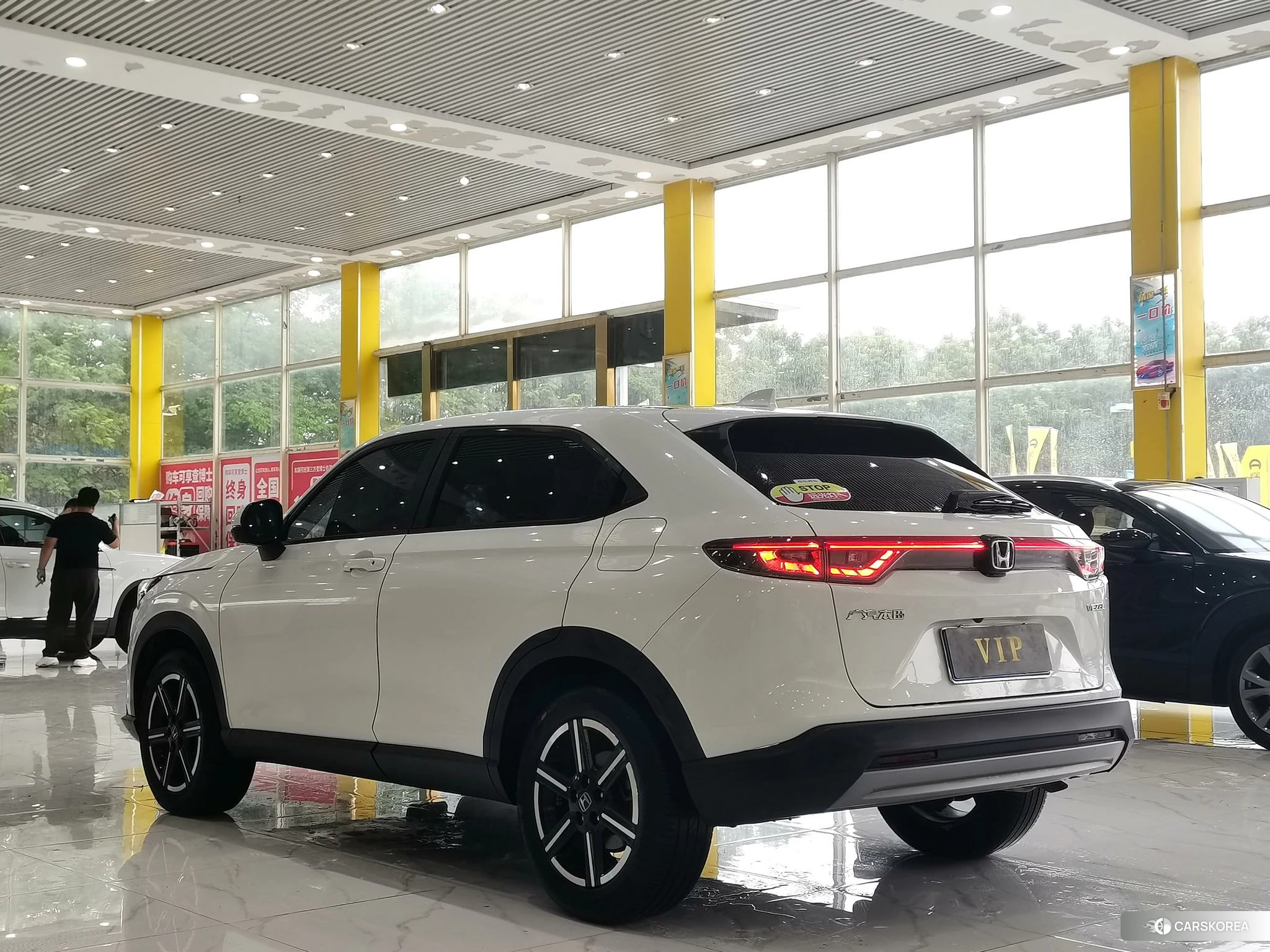 Honda Vezel 2022 Белый из Китая, фото 4