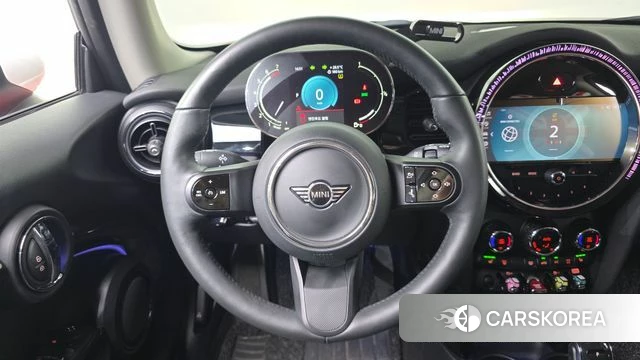 Mini Cooper 2023 Красный из Кореи, фото 4