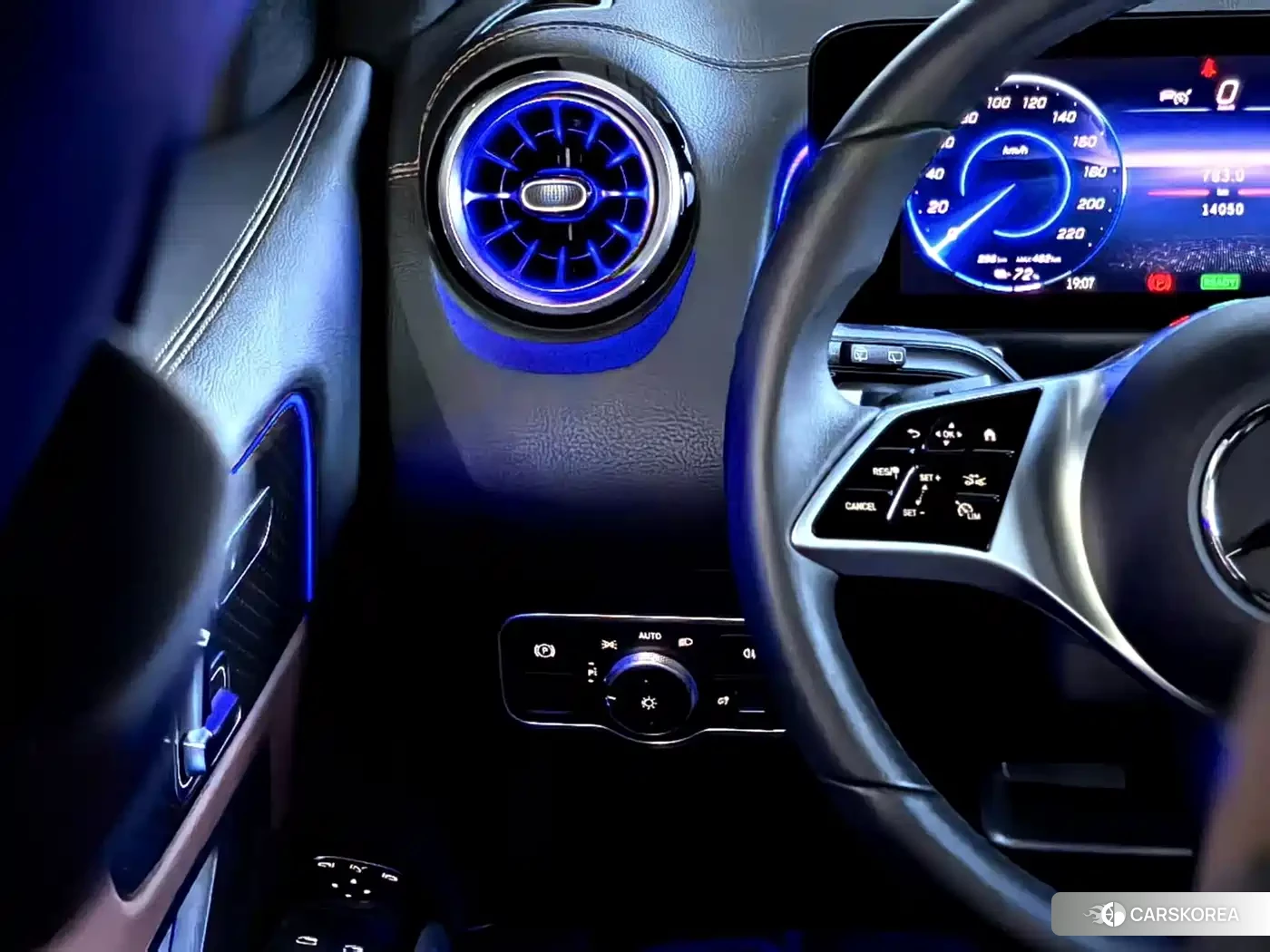 Mercedes-Benz EQB 2025 Черный из Китая, фото 4
