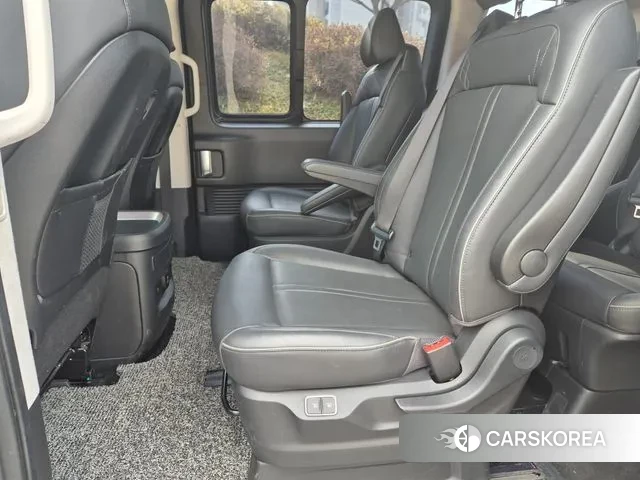 Hyundai Staria 2022 Серый из Кореи, фото 4