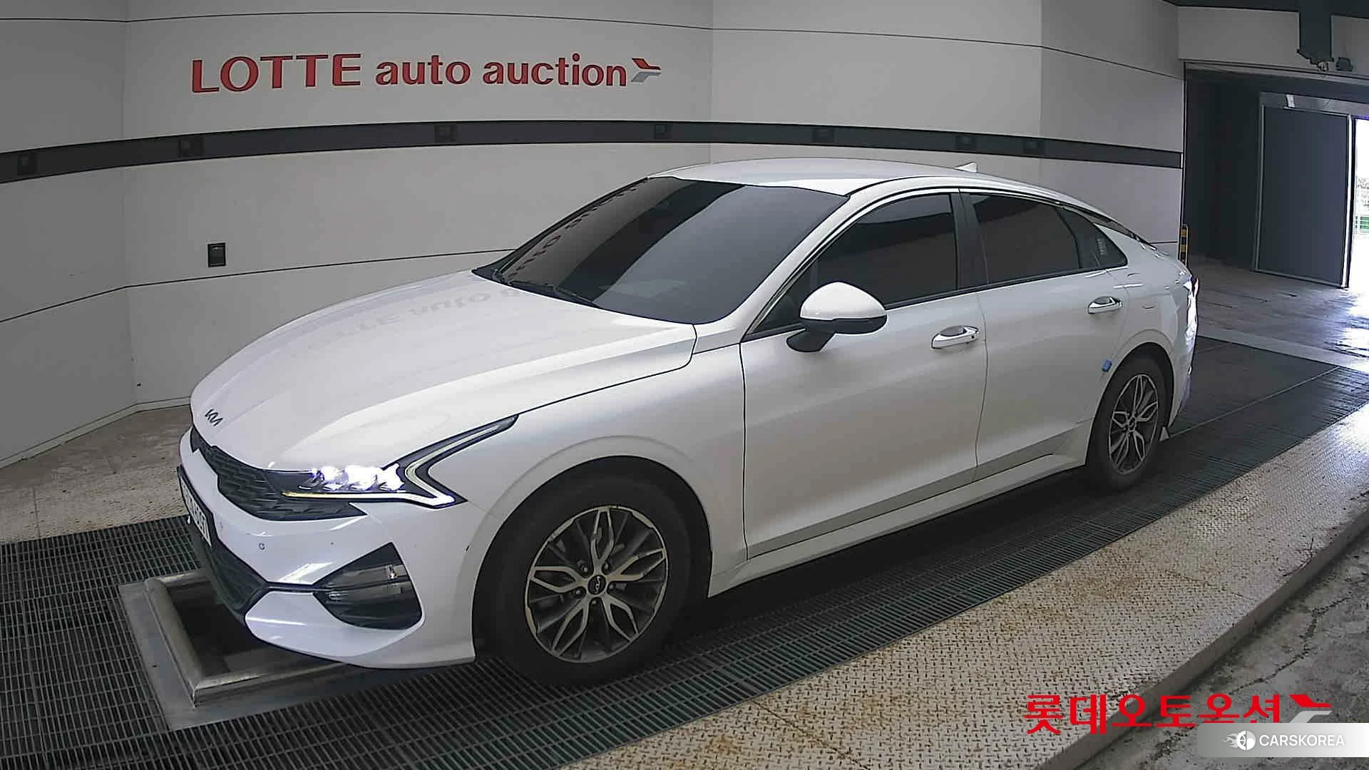 Kia K5 2022 Snow White Pearl (optional) из Кореи, фото 4