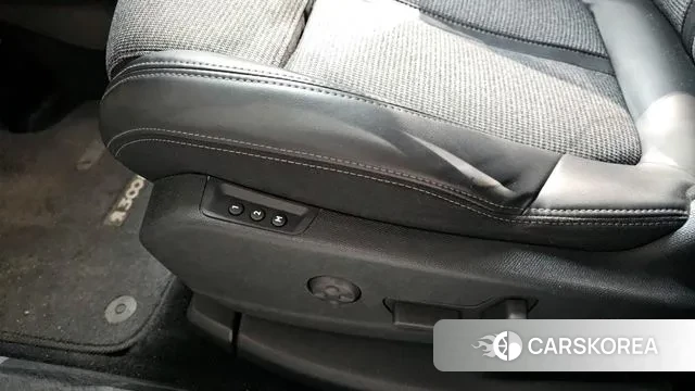 Peugeot 3008 second generation 2018 Белый из Кореи, фото 4