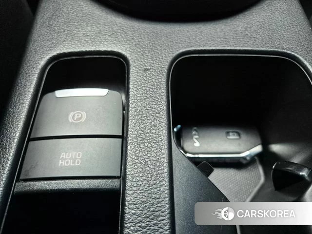 Kia The New K3 2nd generation 2021 Белый из Кореи, фото 4