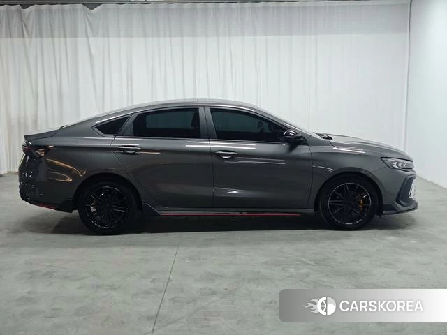 Geely Automobile Binrui 2024 Темно-серый из Китая, фото 4