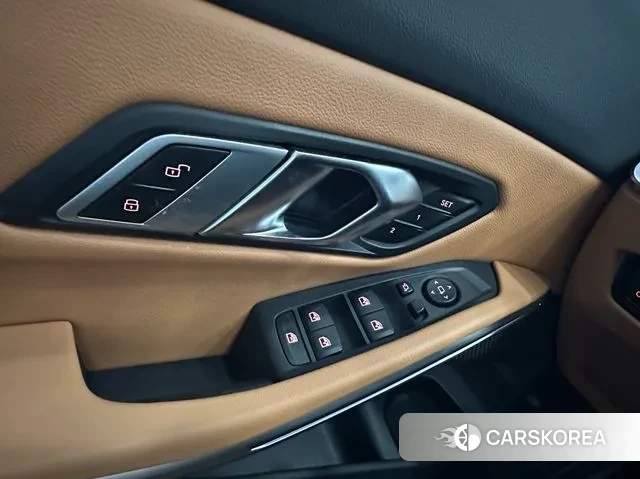 BMW 3 Series (G20) 2022 Черный из Кореи, фото 4