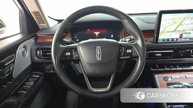 Lincoln Aviator 2nd generation 2021 Белый из Кореи, фото 4