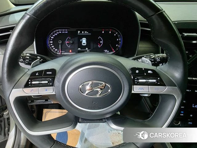 Hyundai Tucson (NX4) 2023 Серебристо-серый из Кореи, фото 4