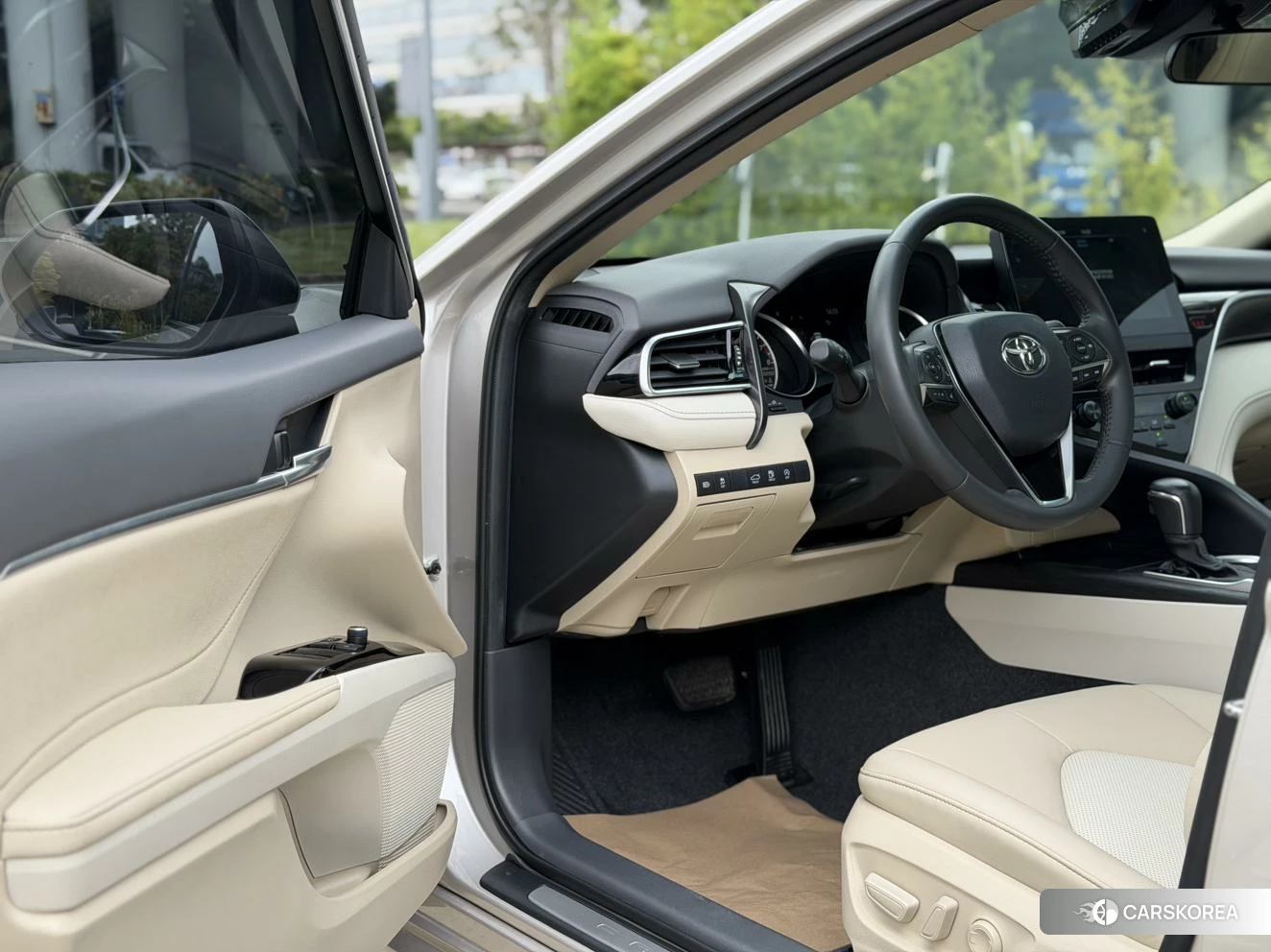 Toyota Camry 2021 Шампань из Китая, фото 4