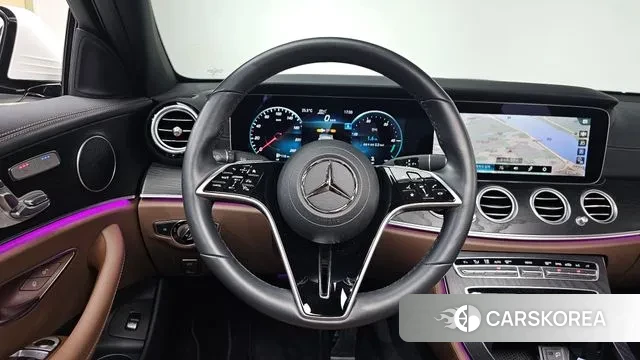 Mercedes-Benz E-Class W213 2022 Белый из Кореи, фото 4