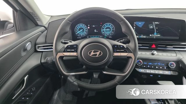 Hyundai The New Avante (CN7) 2024 Белый из Кореи, фото 4