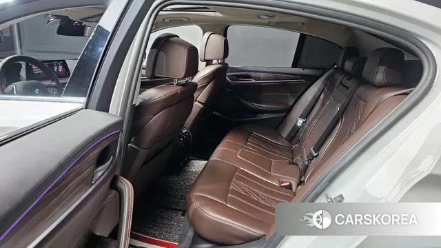 BMW 5 Series (G30) 2019 Белый из Кореи, фото 4