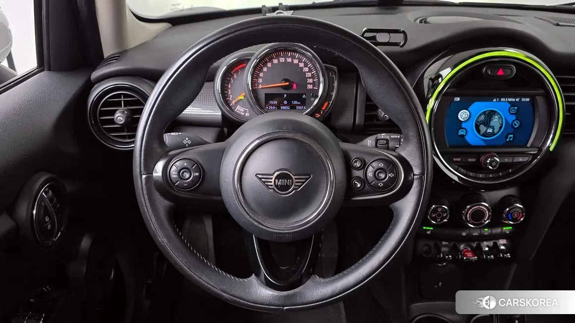 Mini Cooper 2020 Зеленый из Кореи, фото 4