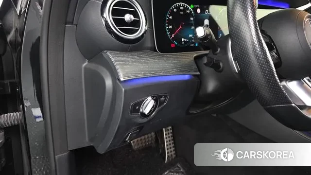 Mercedes-Benz E-Class W213 2020 Черный из Кореи, фото 4