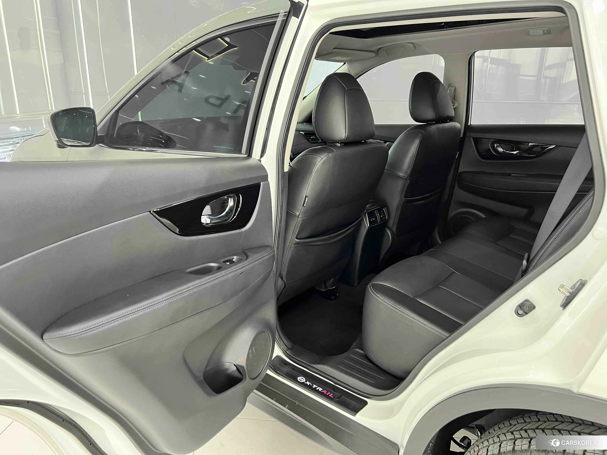 Nissan X-Trail 2023 Белый из Китая, фото 4