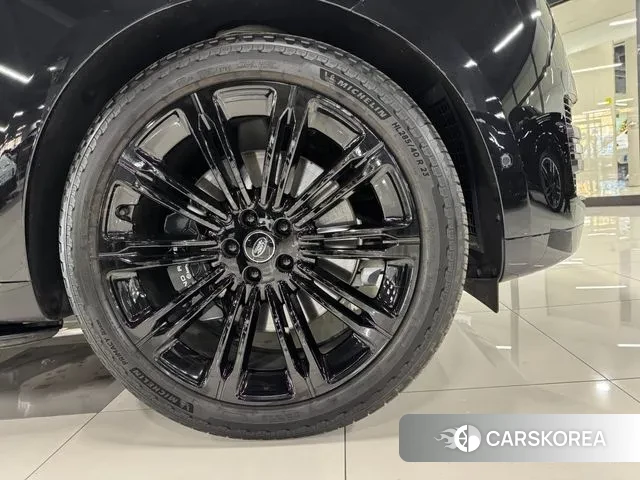 Land Rover Range Rover 5th Generation 2025 Черный из Кореи, фото 4