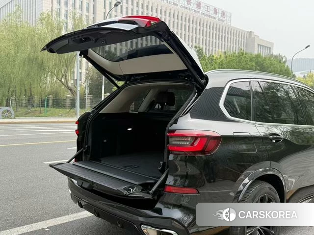 BMW X5 2023 Черный из Китая, фото 4