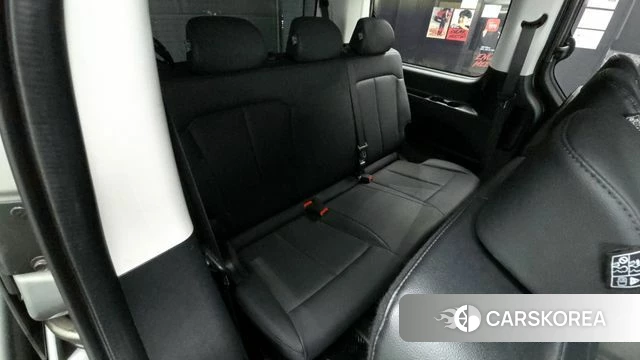 Hyundai Staria 2023 Серебряный из Кореи, фото 4