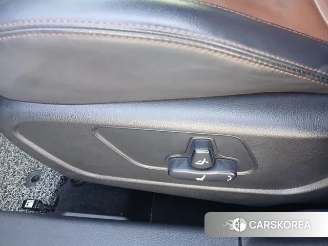 Ssangyong Tivoli Armor 2018 Серый из Кореи, фото 4