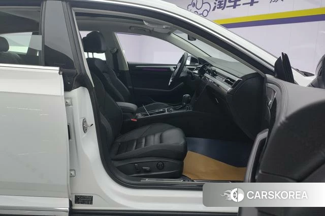 Volkswagen CC 2024 Белый из Китая, фото 4
